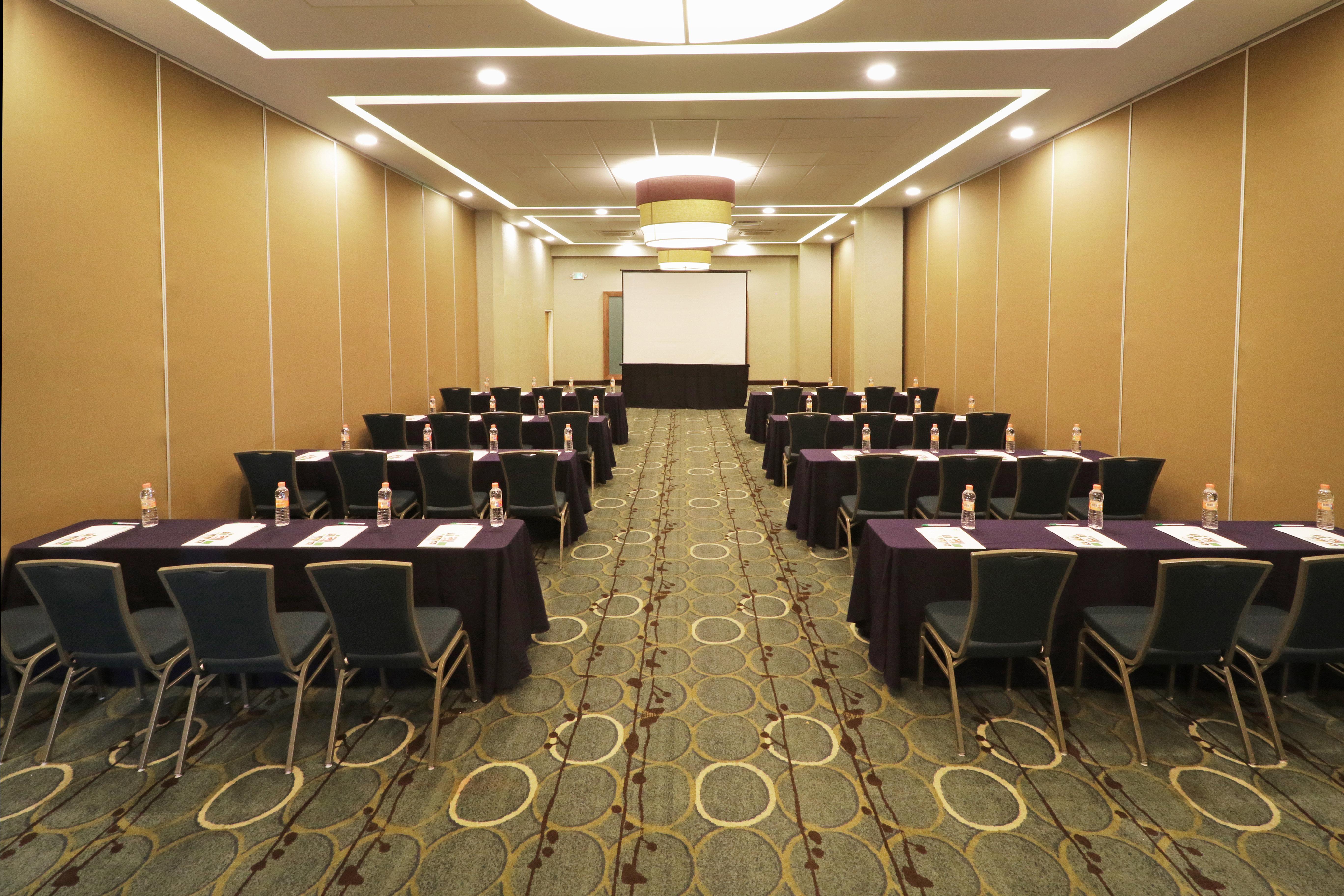 Holiday Inn Hotel & Suites Hermosillo Aeropuerto By Ihg Bagian luar foto