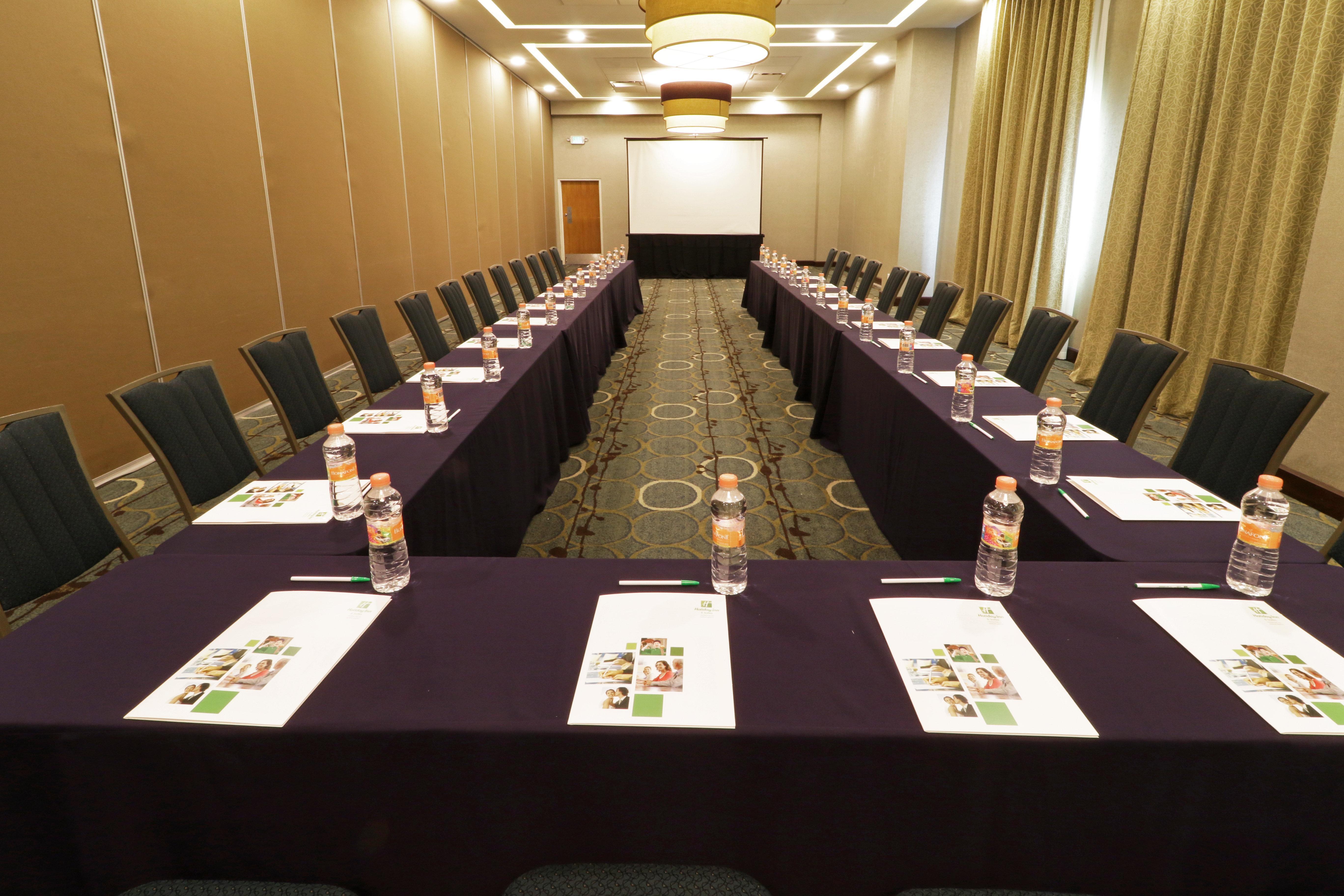 Holiday Inn Hotel & Suites Hermosillo Aeropuerto By Ihg Bagian luar foto