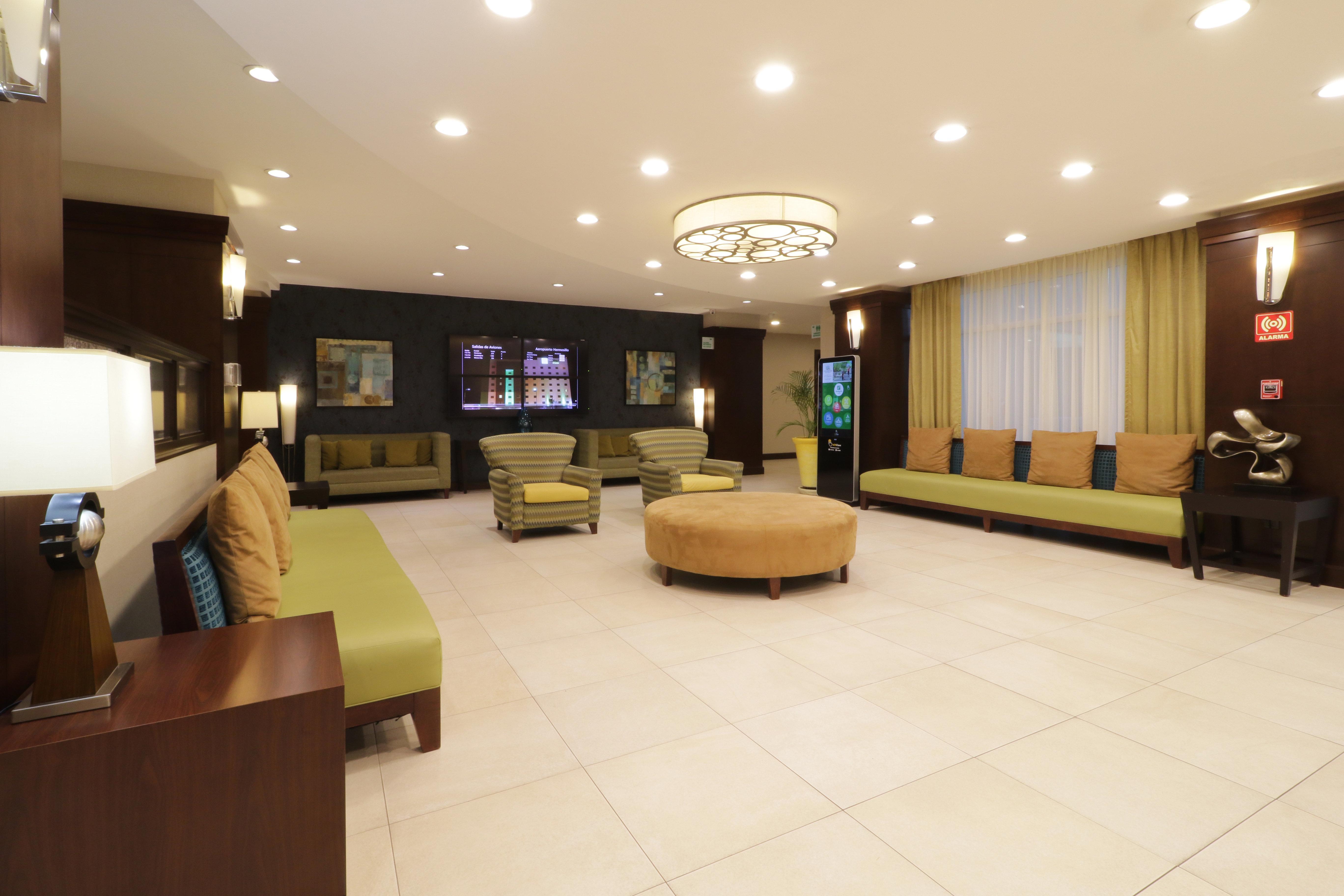 Holiday Inn Hotel & Suites Hermosillo Aeropuerto By Ihg Bagian luar foto