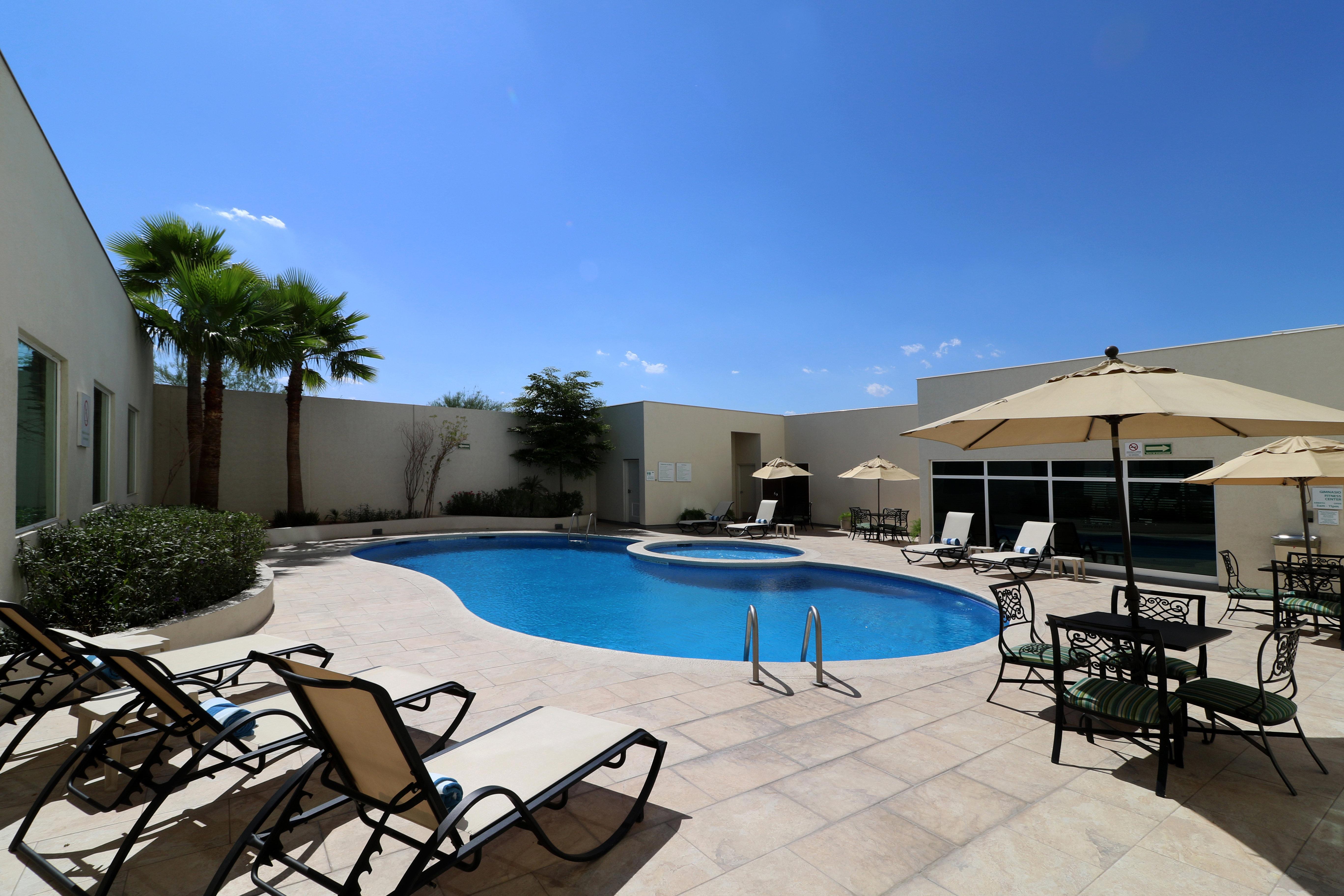 Holiday Inn Hotel & Suites Hermosillo Aeropuerto By Ihg Bagian luar foto